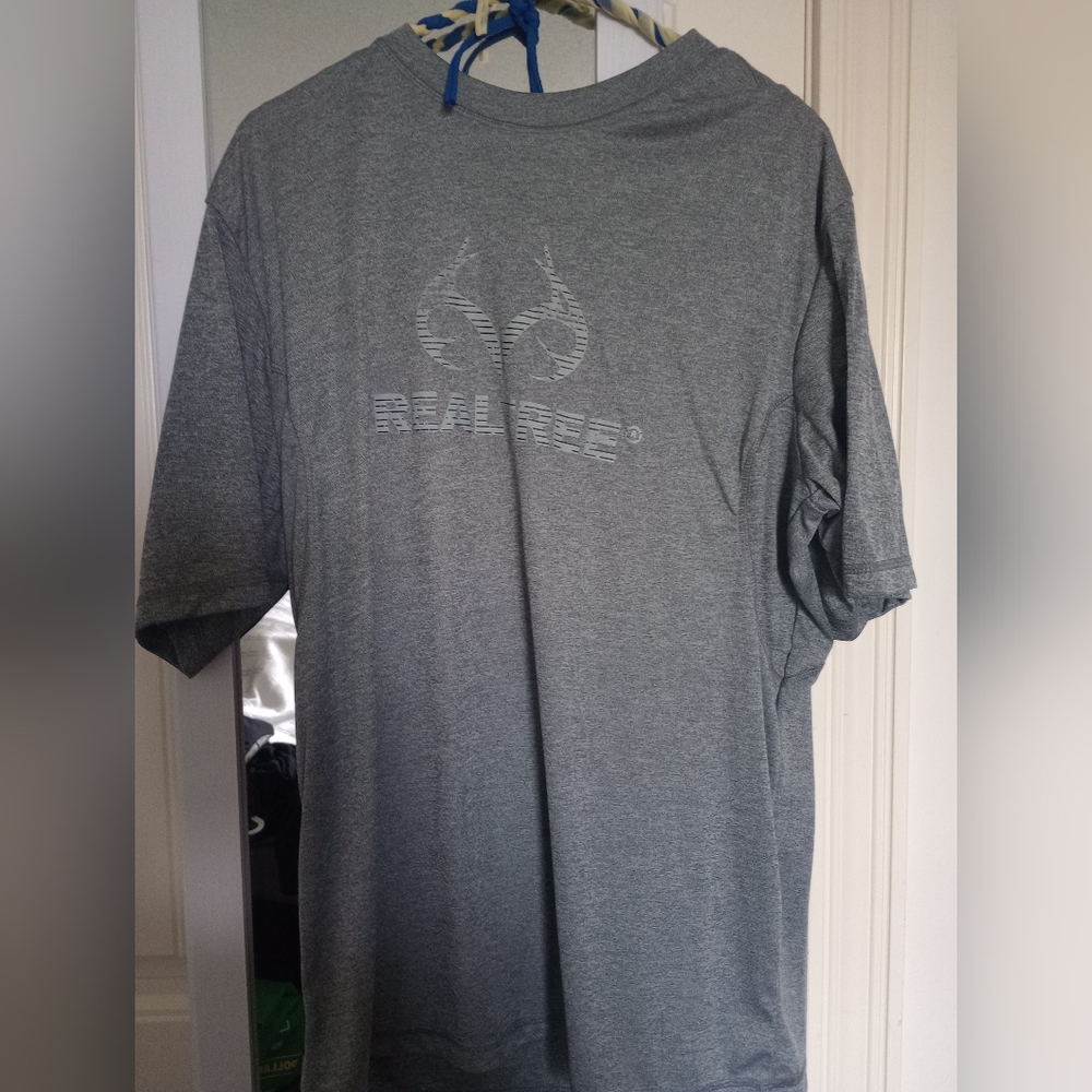 Realtree Charcoal Gray Men's Tee